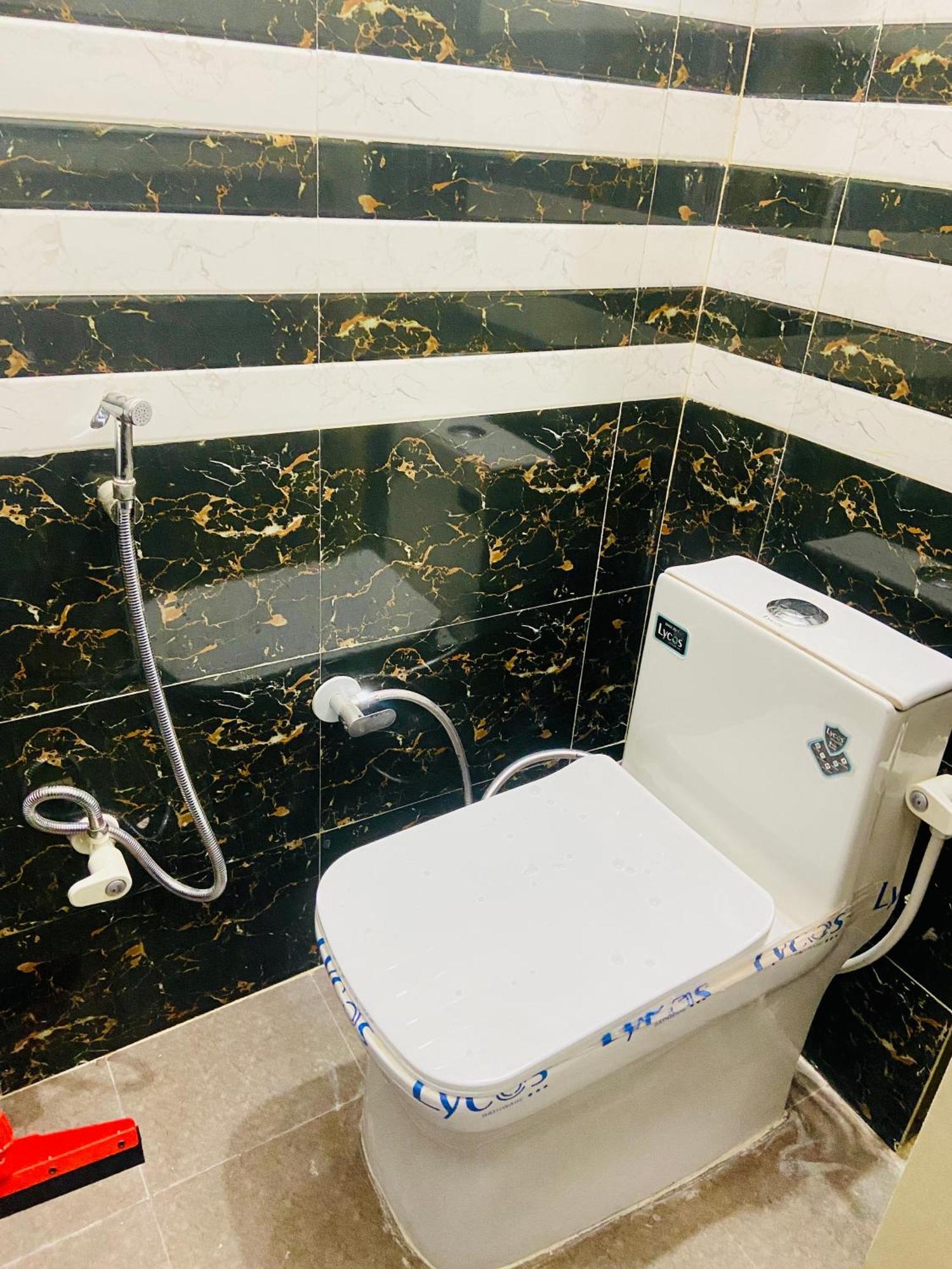 Nirupam Sadan Homestay Vrindāvan Esterno foto